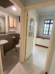 Llyn Gardens (D19), Terrace #464938981